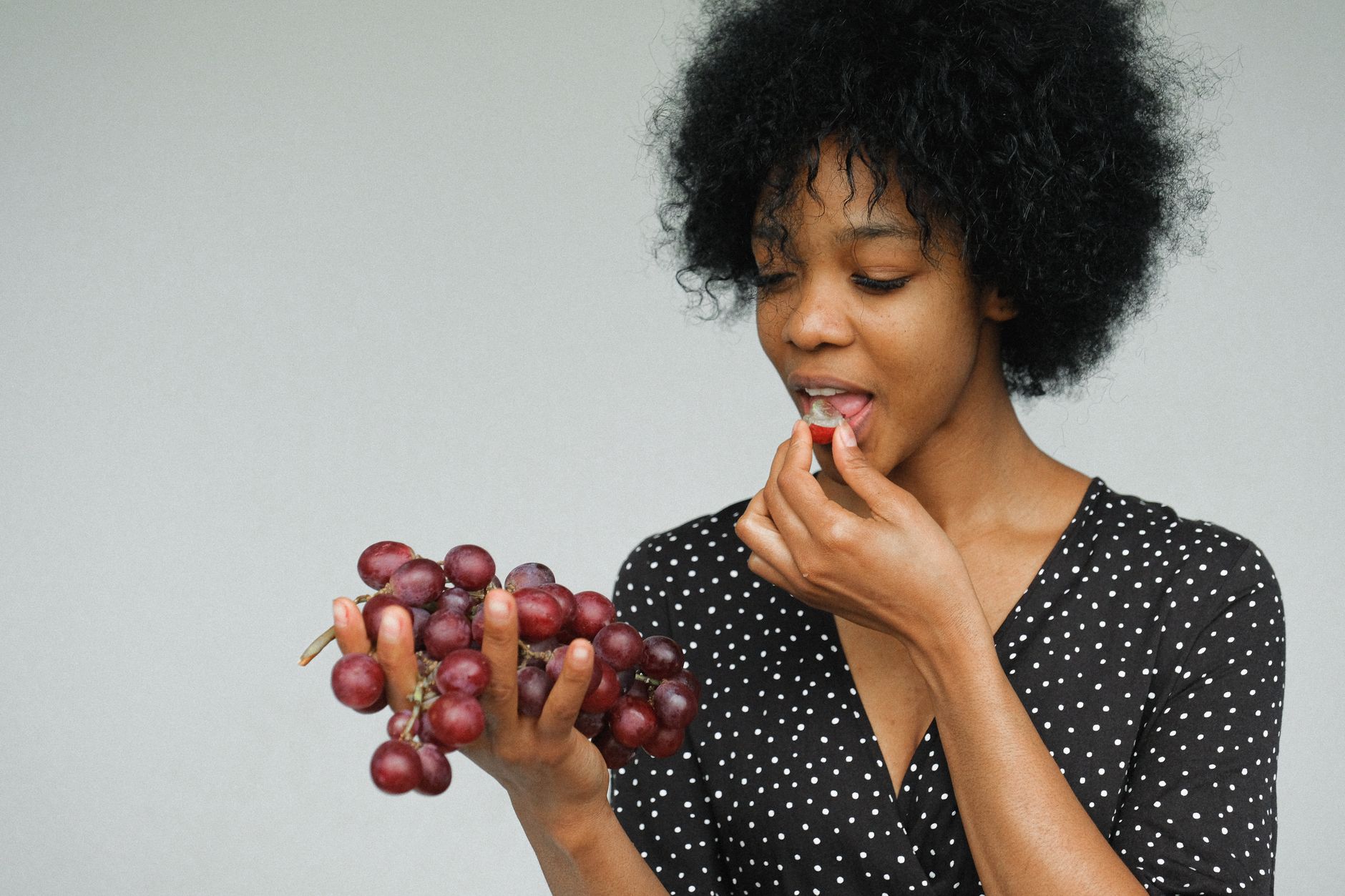 Can I Eat Grapes at Night without Gaining Weight in 2023